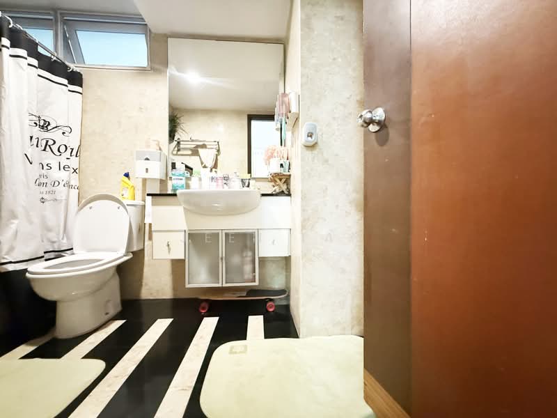 The Warren, 37 Choa Chu Kang Loop, 3 Bedrooms, 1,227 sqft, Apartment For Rent, by Jeen Tan, 500185672 - Bathroom - PropertyGuru.com.sg