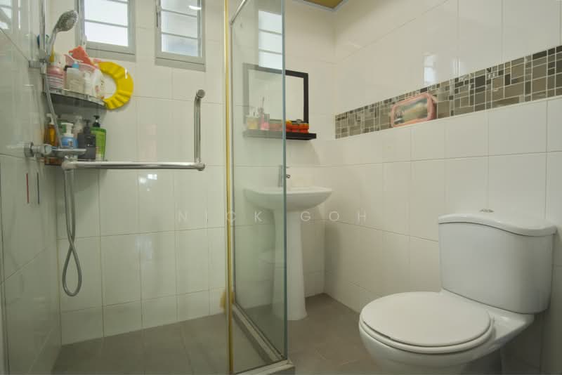 326D Anchorvale Road, 326D Anchorvale Road, Hougang / Punggol / Sengkang, 3 Bedrooms, 990 sqft, HDB Flat For Sale, by Nick Goh, 500185686 - Bathroom - PropertyGuru.com.sg