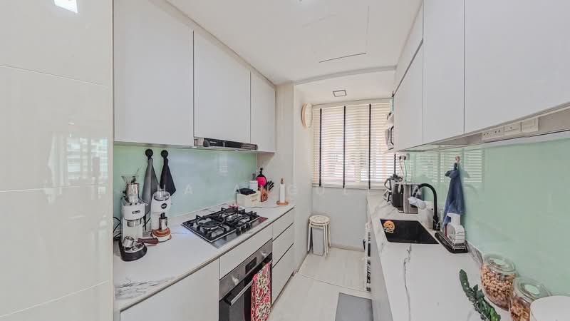 Watercolours, 25 Pasir Ris Link, 3 Bedrooms, 1,141 sqft, Executive Condominium For Sale, by Sha Angullia, 500185687 - Kitchen - PropertyGuru.com.sg