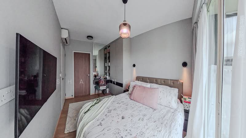 Watercolours, 25 Pasir Ris Link, 3 Bedrooms, 1,141 sqft, Executive Condominium For Sale, by Sha Angullia, 500185687 - Master Bedroom - PropertyGuru.com.sg