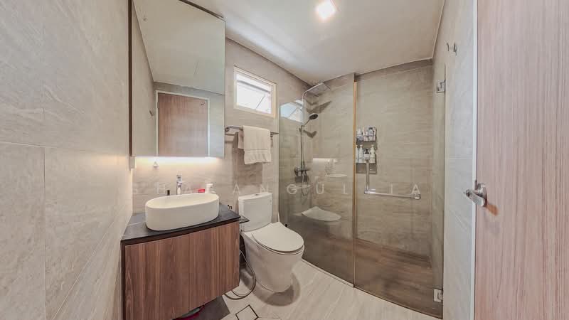 Watercolours, 25 Pasir Ris Link, 3 Bedrooms, 1,141 sqft, Executive Condominium For Sale, by Sha Angullia, 500185687 - Bathroom - PropertyGuru.com.sg
