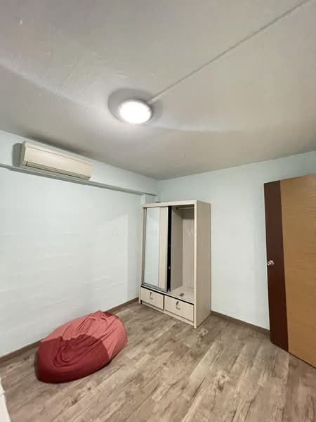 164 Stirling Road, 164 Stirling Road, 2 Bedrooms, 700 sqft, HDB Flat For Rent, by Caden Wan, 500185696 - Bedroom - PropertyGuru.com.sg