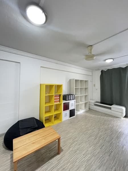 164 Stirling Road, 164 Stirling Road, 2 Bedrooms, 700 sqft, HDB Flat For Rent, by Caden Wan, 500185696 - Living Room - PropertyGuru.com.sg