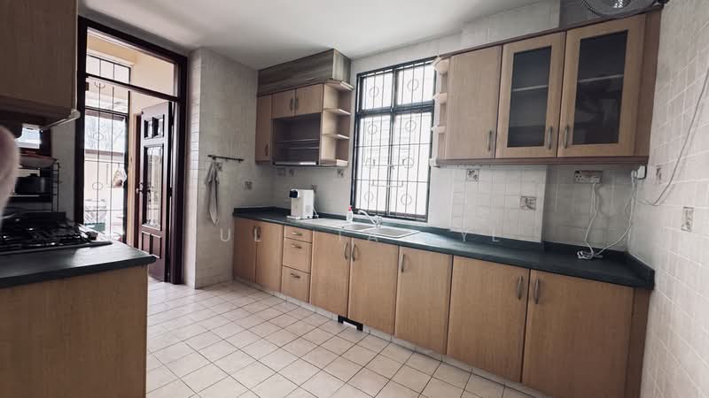 Pavilion Park, Pavilion Circle, 4 Bedrooms, 3,646 sqft, Corner Terrace For Rent, by Yuli Tay YL, 500185697 - Kitchen - PropertyGuru.com.sg