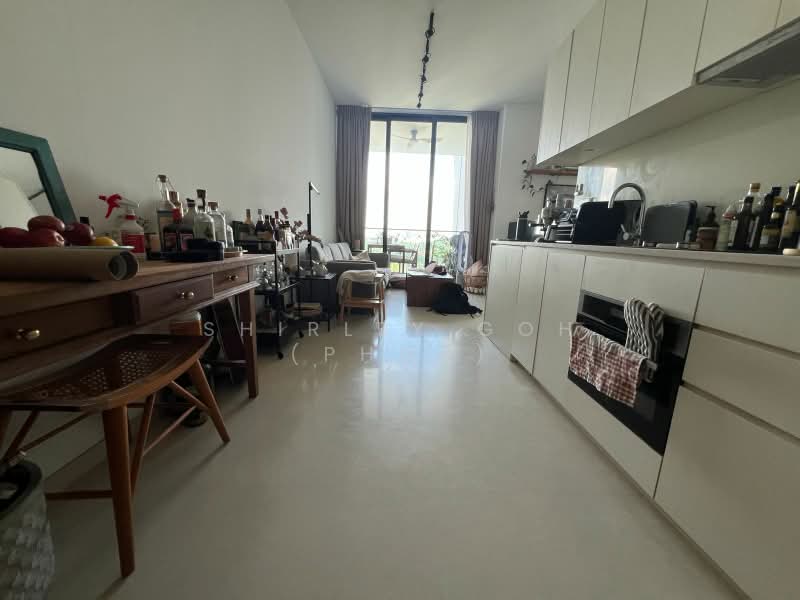The Crest, 101 Prince Charles Crescent, 2 Bedrooms, 850 sqft, Condominium For Rent, by Shirley Goh (Phua), 500185704 - Living Room - PropertyGuru.com.sg