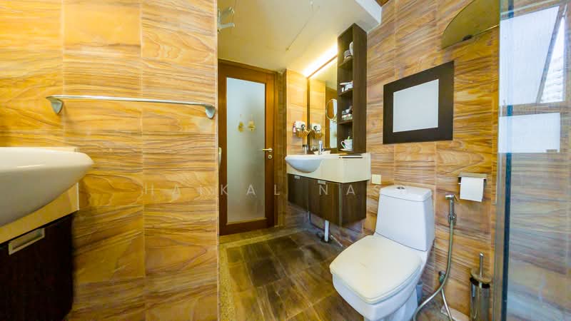 The Bayshore, 34 Bayshore Road, 2 Bedrooms, 1,012 sqft, Condominium For Sale, by Haikal Nash, 500185708 - Bathroom - PropertyGuru.com.sg