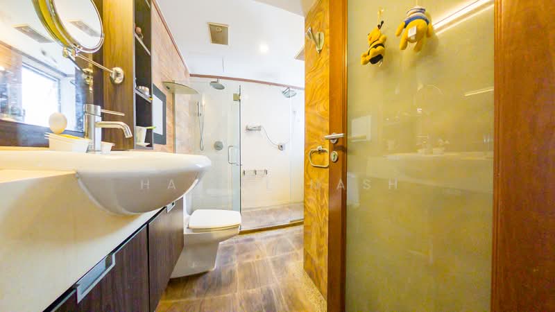 The Bayshore, 34 Bayshore Road, 2 Bedrooms, 1,012 sqft, Condominium For Sale, by Haikal Nash, 500185708 - Bathroom - PropertyGuru.com.sg