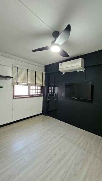 503 Hougang Avenue 8, 503 Hougang Avenue 8, Room Rental, 120 sqft, HDB Flat For Rent, by Frida Djueliana, 500185714 - Bedroom - PropertyGuru.com.sg