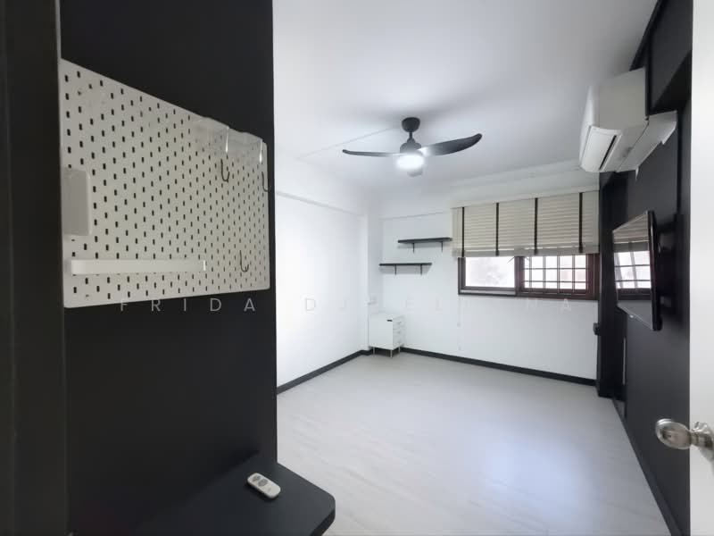 503 Hougang Avenue 8, 503 Hougang Avenue 8, Room Rental, 120 sqft, HDB Flat For Rent, by Frida Djueliana, 500185714 - Bedroom - PropertyGuru.com.sg