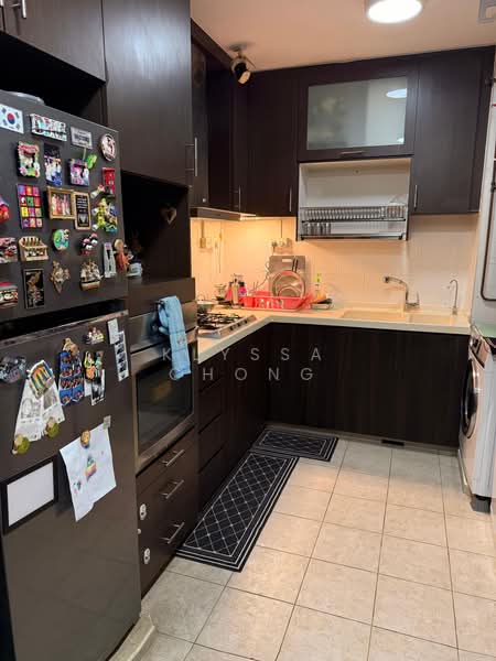 180 Bedok North Road, 180 Bedok North Road, 3 Bedrooms, 990 sqft, HDB Flat For Rent, by Klyssa Chong, 500185717 - Kitchen - PropertyGuru.com.sg