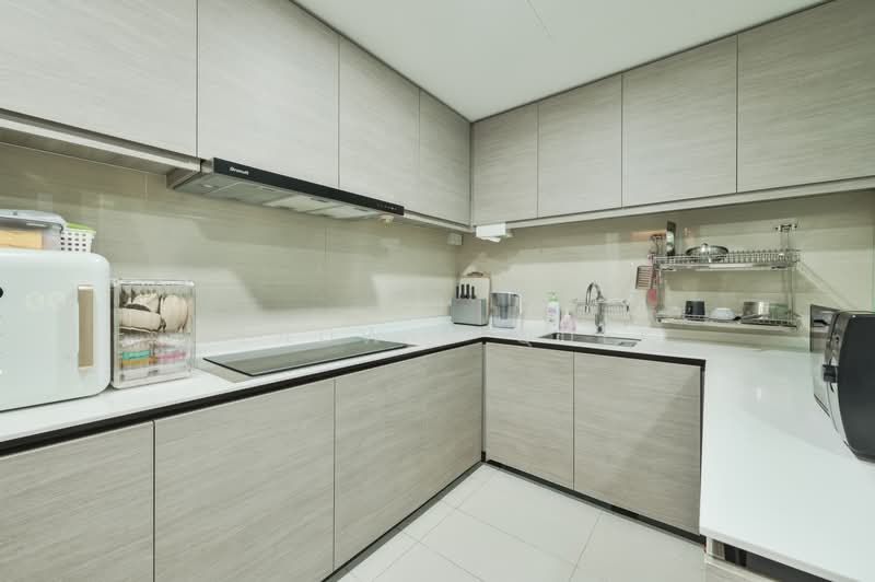 Bellewoods, 110 Woodlands Avenue 5, 3 Bedrooms, 1,249 sqft, Executive Condominium For Sale, by Gladwin Quek, 500185732 - Kitchen - PropertyGuru.com.sg