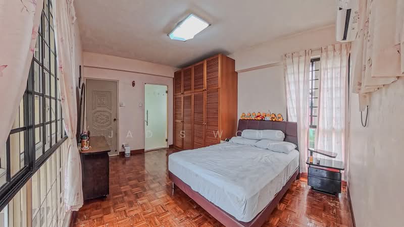 Bullion Park, 168 Lentor Loop, 3 Bedrooms, 1,259 sqft, Condominium For Sale, by Jadis Wong, 500185746 - Master Bedroom - PropertyGuru.com.sg
