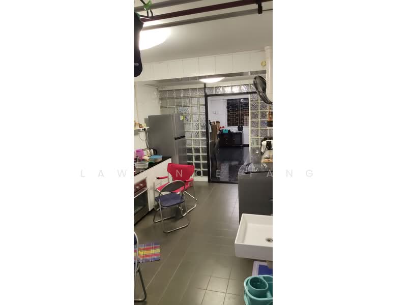 26 Toa Payoh East, 26 Toa Payoh East, Room Rental, 200 sqft, HDB Flat For Rent, by Lawrence Tang, 500185763 - Kitchen - PropertyGuru.com.sg
