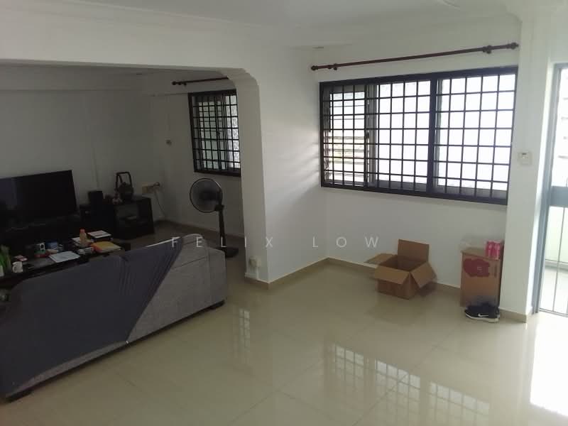 431 Choa Chu Kang Avenue 4, 431 Choa Chu Kang Avenue 4, 3 Bedrooms, 1,119 sqft, HDB Flat For Sale, by Felix Low, 500185767 - Living Room - PropertyGuru.com.sg