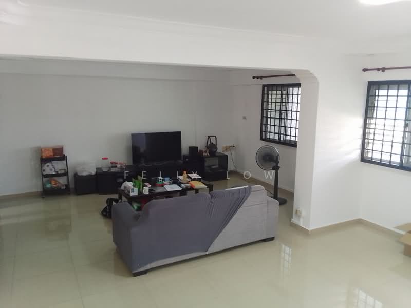 431 Choa Chu Kang Avenue 4, 431 Choa Chu Kang Avenue 4, 3 Bedrooms, 1,119 sqft, HDB Flat For Sale, by Felix Low, 500185767 - Living Room - PropertyGuru.com.sg