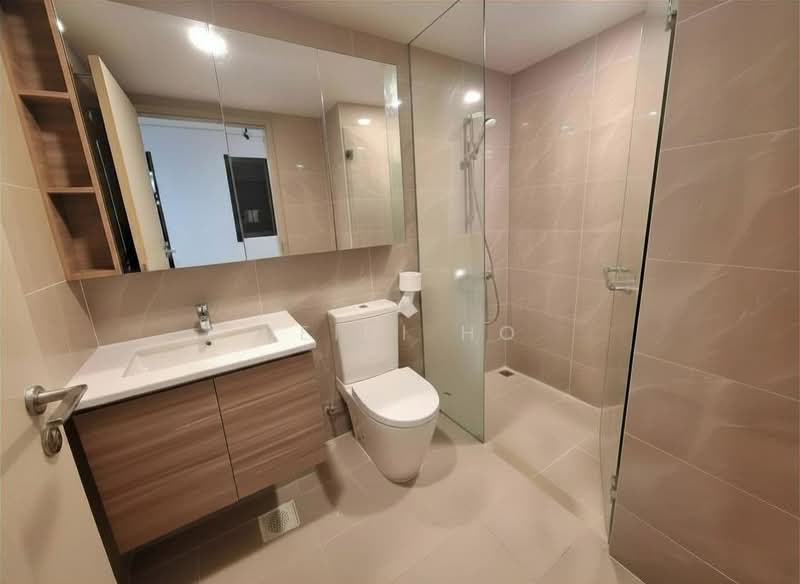 Treasure at Tampines, 49 Tampines Lane, 1 Bedroom, 463 sqft, Condominium For Sale, by Heidi Ho, 500185769 - Bathroom - PropertyGuru.com.sg