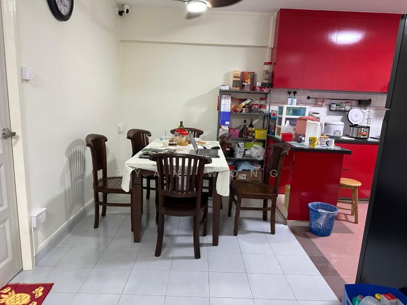 124 Pasir Ris Street 11, 124 Pasir Ris Street 11, 3 Bedrooms, 1,130 sqft, HDB Flat For Sale, by Ryan Wong, 500185772 - Kitchen - PropertyGuru.com.sg