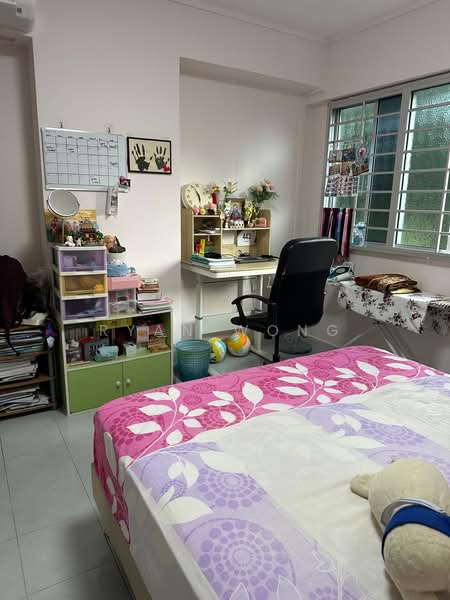 124 Pasir Ris Street 11, 124 Pasir Ris Street 11, 3 Bedrooms, 1,130 sqft, HDB Flat For Sale, by Ryan Wong, 500185772 - Bedroom - PropertyGuru.com.sg
