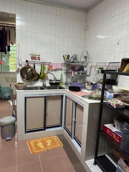 124 Pasir Ris Street 11, 124 Pasir Ris Street 11, 3 Bedrooms, 1,130 sqft, HDB Flat For Sale, by Ryan Wong, 500185772 - Kitchen - PropertyGuru.com.sg