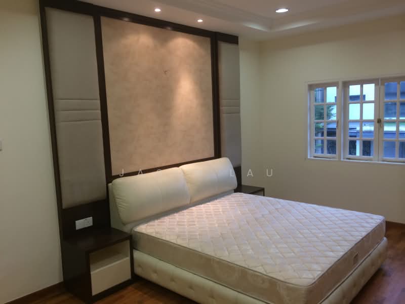 Jalan jambu mawar, , 4 Bedrooms, 2,400 sqft, Semi-Detached House For Rent, by Jason Lau, 500185779 - Bedroom - PropertyGuru.com.sg