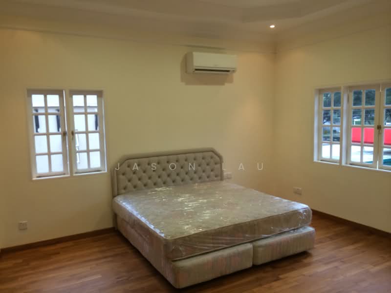 Jalan jambu mawar, , 4 Bedrooms, 2,400 sqft, Semi-Detached House For Rent, by Jason Lau, 500185779 - Bedroom - PropertyGuru.com.sg