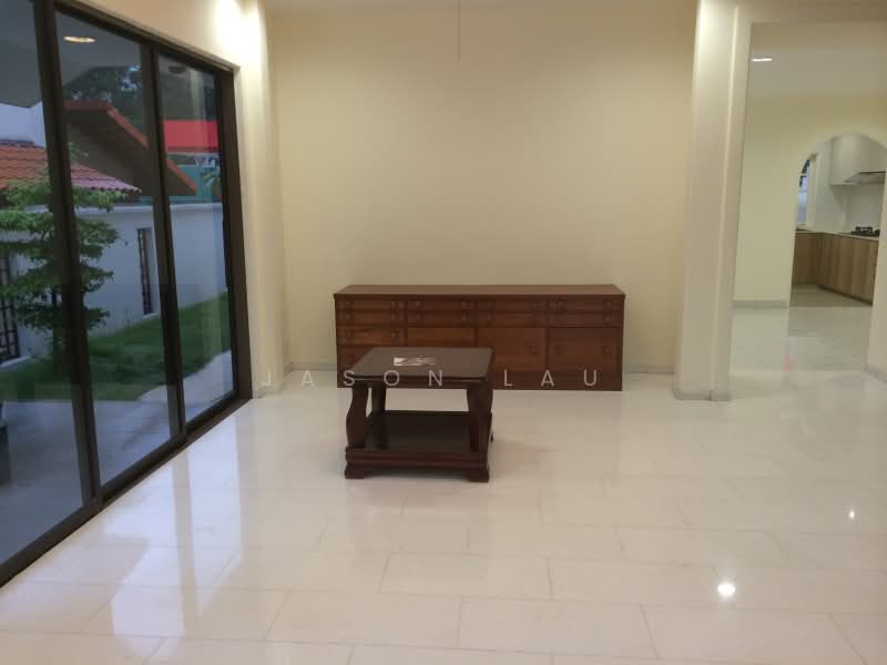 Jalan jambu mawar, , 4 Bedrooms, 2,400 sqft, Semi-Detached House For Rent, by Jason Lau, 500185779 - Living Room - PropertyGuru.com.sg