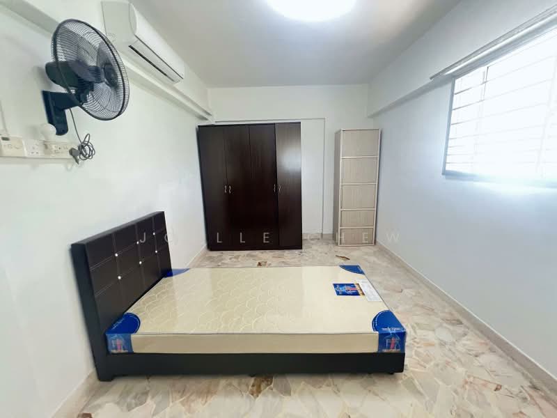 114 Yishun Ring Road, 114 Yishun Ring Road, Room Rental, 120 sqft, HDB Flat For Rent, by Joelle Chew, 500185780 - Bedroom - PropertyGuru.com.sg