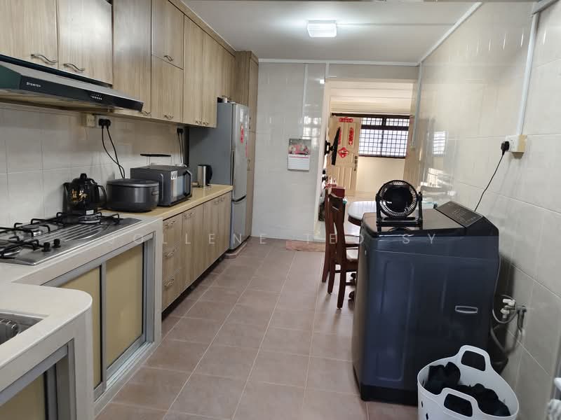 44 Sims Drive, 44 Sims Drive, Room Rental, 150 sqft, HDB Flat For Rent, by Jollene Teo SY, 500185795 - Kitchen - PropertyGuru.com.sg