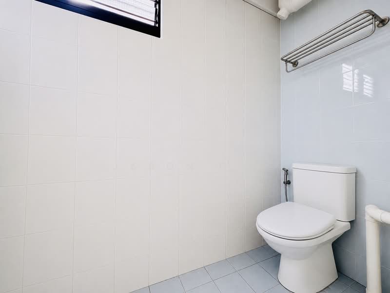 119 Bukit Batok West Avenue 6, 119 Bukit Batok West Avenue 6, 3 Bedrooms, 1,130 sqft, HDB Flat For Sale, by Jason Goh, 500185801 - Bathroom - PropertyGuru.com.sg