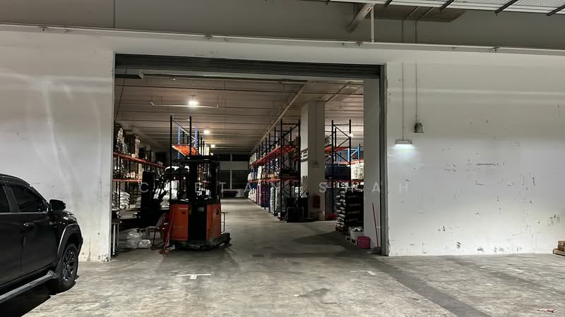 LINER, 1 Tuas Bay Close, 12,238 sqft, Factory / Workshop (B2) For Rent, by Chetan Shah, 500185808 - Interior - CommercialGuru.com.sg