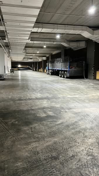 LINER, 1 Tuas Bay Close, 12,238 sqft, Factory / Workshop (B2) For Rent, by Chetan Shah, 500185808 - Car Park - CommercialGuru.com.sg