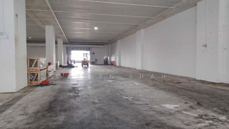 LINER, 1 Tuas Bay Close, 12,238 sqft, Factory / Workshop (B2) For Rent, by Chetan Shah, 500185808 - Interior - CommercialGuru.com.sg
