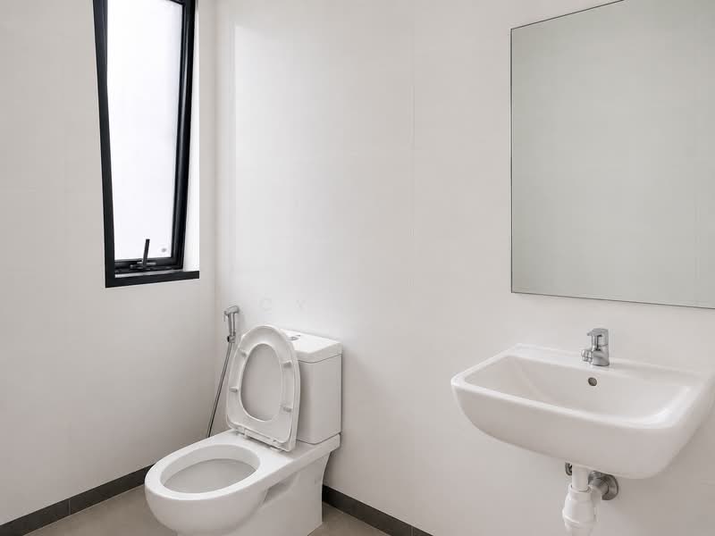 Nordcom II, 2 Gambas Crescent, 1,668 sqft, Light Industrial (B1) For Rent, by CY TAN, 500185813 - Bathroom - CommercialGuru.com.sg