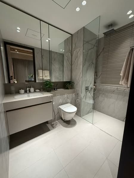 The Hillshore, 292 Pasir Panjang Rd, 3 Bedrooms, 105,501 sqft, Condominium For Sale, by Maureen Kang, 500185823 - Bathroom - PropertyGuru.com.sg