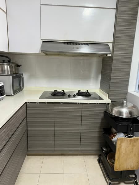 290G Bukit Batok Street 24, 290G Bukit Batok Street 24, 3 Bedrooms, 1,109 sqft, HDB Flat For Sale, by David Wong, 500185845 - Kitchen - PropertyGuru.com.sg