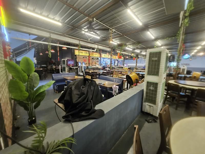 Rare Wcega Tower Coffeeshop for Rent. 8+1 Stalls, , 6,000 sqft, Light Industrial (B1) For Rent, by Priscilla Lee, 500185856 - Interior - CommercialGuru.com.sg