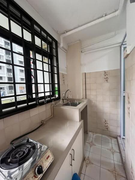 95 Old Airport Road, 95 Old Airport Road, 1 Bedroom, 603 sqft, HDB Flat For Sale, by Nandini Ng (Regina), 500185858 - Kitchen - PropertyGuru.com.sg