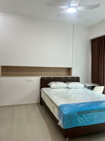 Gloucester Mansions, 10 Newton Road, 2 Bedrooms, 883 sqft, Condominium For Rent, by Emily Lai, 500185861 - Bedroom - PropertyGuru.com.sg