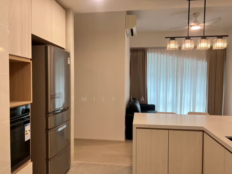 Gloucester Mansions, 10 Newton Road, 2 Bedrooms, 883 sqft, Condominium For Rent, by Emily Lai, 500185861 - Living Room - PropertyGuru.com.sg