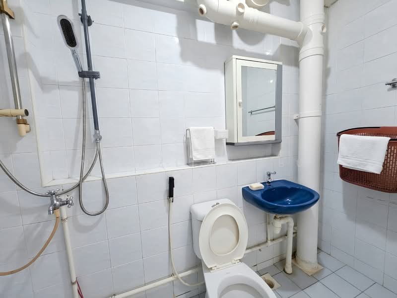 621 Woodlands Drive 52, 621 Woodlands Drive 52, 3 Bedrooms, 1,098 sqft, HDB Flat For Sale, by Norazliah Abu Bakkar, 500185864 - Bathroom - PropertyGuru.com.sg