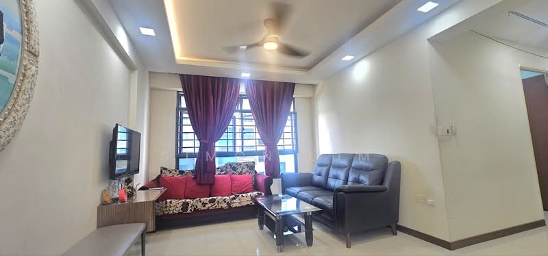 697A Jurong West Central 3, 697A Jurong West Central 3, 3 Bedrooms, 1,001 sqft, HDB Flat For Sale, by Simon Lum, 500185885 - Living Room - PropertyGuru.com.sg