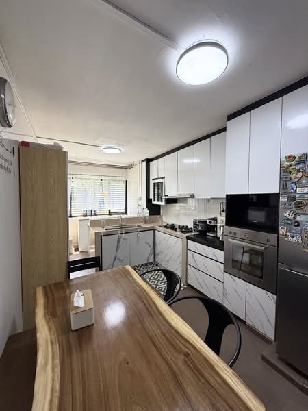205 Marsiling Drive, 205 Marsiling Drive, 3 Bedrooms, 979 sqft, HDB Flat For Sale, by Rusydi Yusoff, 500185893 - Kitchen - PropertyGuru.com.sg