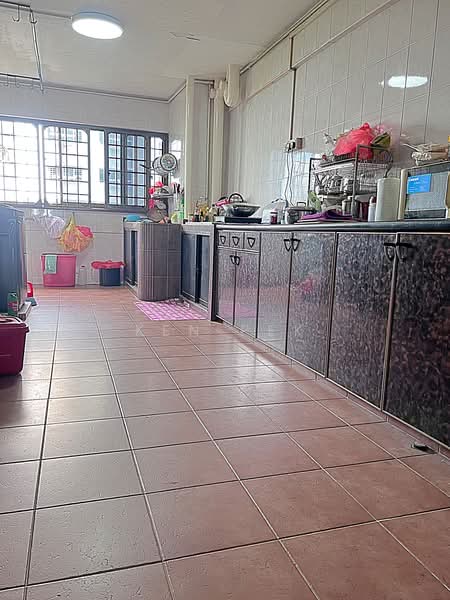 445 Ang Mo Kio Avenue 10, 445 Ang Mo Kio Avenue 10, 3 Bedrooms, 972 sqft, HDB Flat For Sale, by Ken Pek, 500185899 - Kitchen - PropertyGuru.com.sg