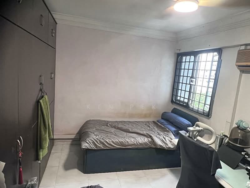 445 Ang Mo Kio Avenue 10, 445 Ang Mo Kio Avenue 10, 3 Bedrooms, 972 sqft, HDB Flat For Sale, by Ken Pek, 500185899 - Bedroom - PropertyGuru.com.sg