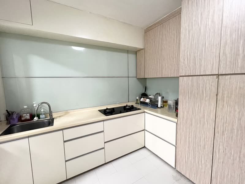 714 Woodlands Drive 70, 714 Woodlands Drive 70, 3 Bedrooms, 1,076 sqft, HDB Flat For Sale, by Sani Faisal, 500185915 - Kitchen - PropertyGuru.com.sg