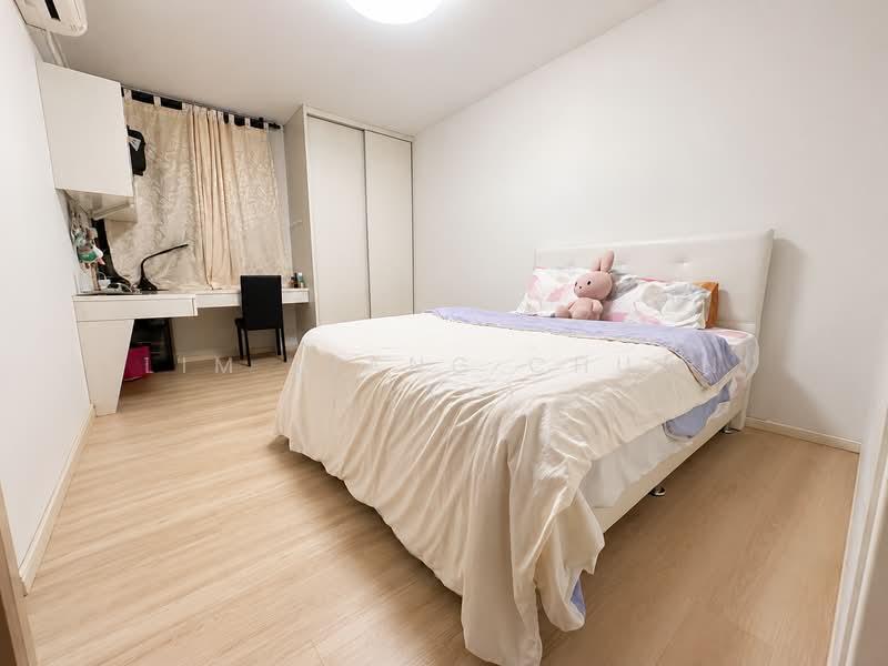 234 Serangoon Avenue 3, 234 Serangoon Avenue 3, 3 Bedrooms, 1,130 sqft, HDB Flat For Sale, by Lim Jiang Chuan (Jay), 500185922 - Bedroom - PropertyGuru.com.sg
