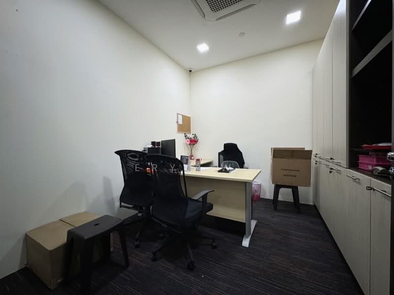 Ubi Techpark, 10 Ubi Crescent, 2,250 sqft, Light Industrial (B1) For Sale, by Seryn Wee, 500185936 - CommercialGuru.com.sg