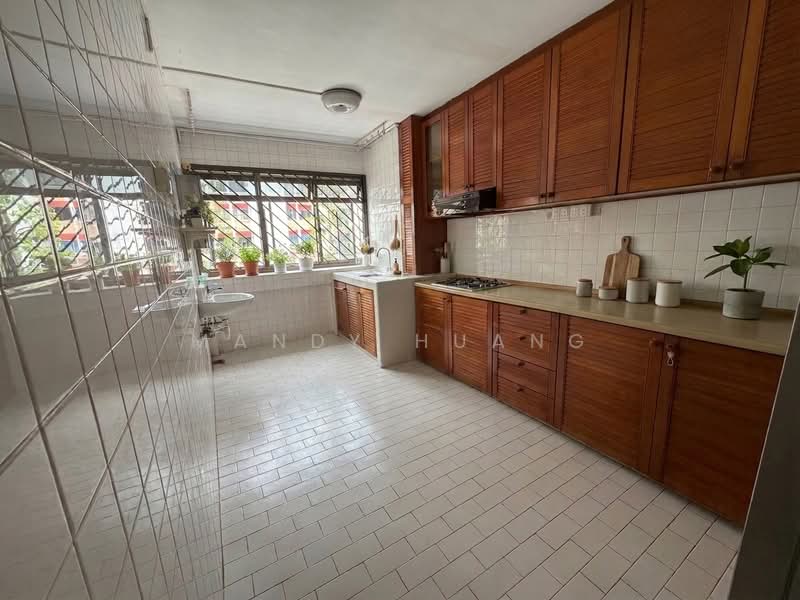 501 Hougang Avenue 8, 501 Hougang Avenue 8, 3 Bedrooms, 904 sqft, HDB Flat For Rent, by Mandy Huang, 500185950 - Kitchen - PropertyGuru.com.sg