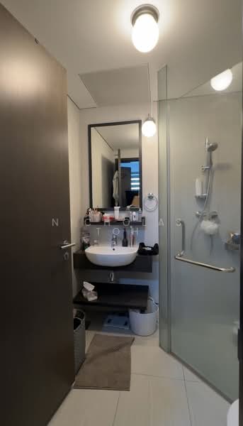 The Rise @ Oxley - Residences, 73 Oxley Rise, 2 Bedrooms, 646 sqft, Apartment For Sale, by Nicholas Toh, 500185952 - Bathroom - PropertyGuru.com.sg