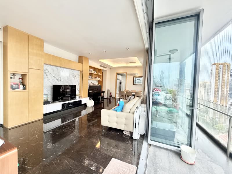 Helios Residences, 17 Cairnhill Circle, 3 Bedrooms, 1,916 sqft, Condominium For Sale, by Serbina Goh, 500185954 - Living Room - PropertyGuru.com.sg